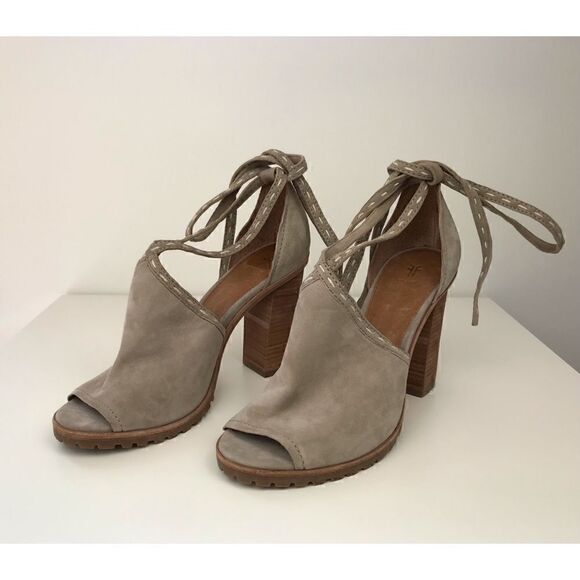 FRYE Ash Suzie Pickstitch Lug Peeptoe  Sandal - Picture 2 of 9